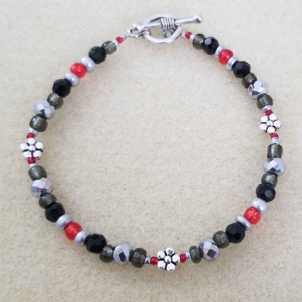 Handmade red, black and grey glass bead bracelet